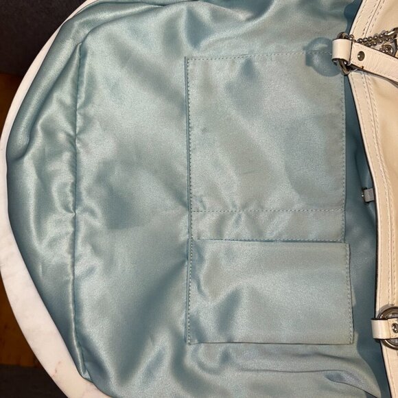 Coach (2012) Audrey White Leather Drawstring Two Way Shoulder Bag - Picture 6 of 12